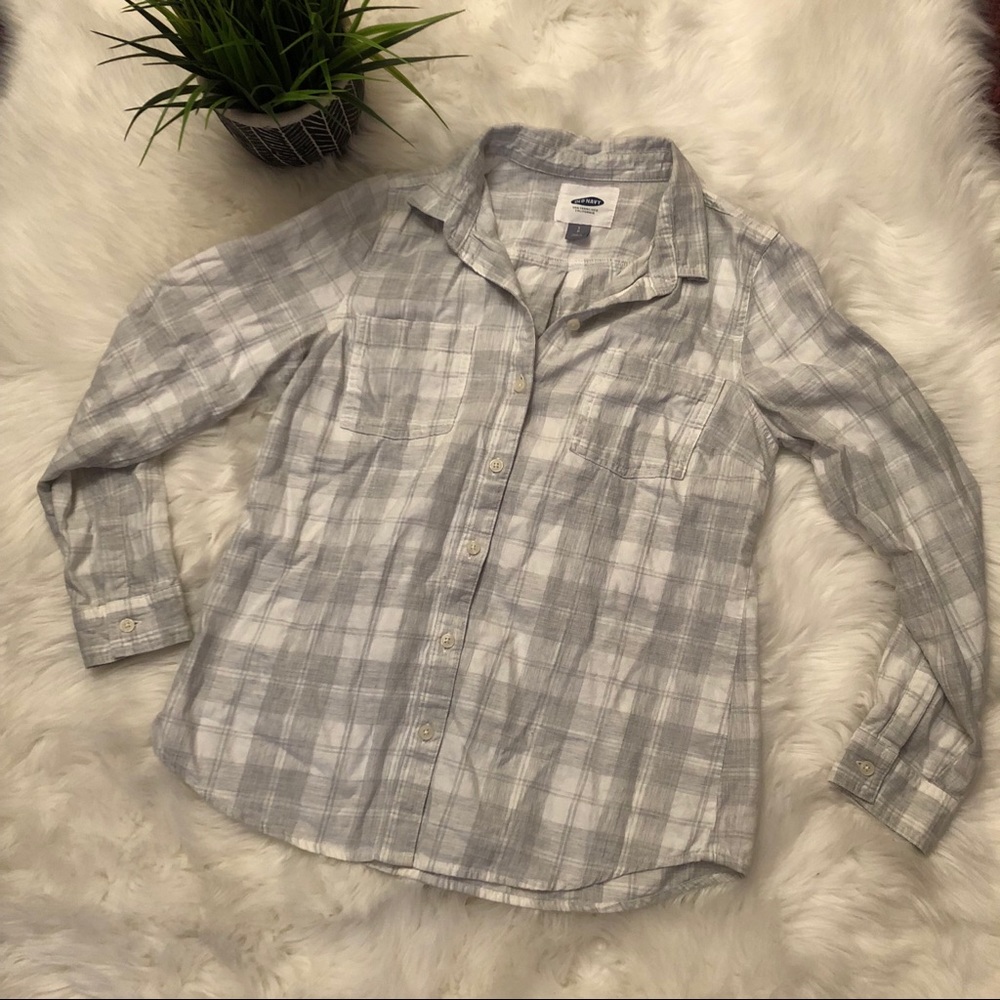 Old Navy gray and white flannel size S